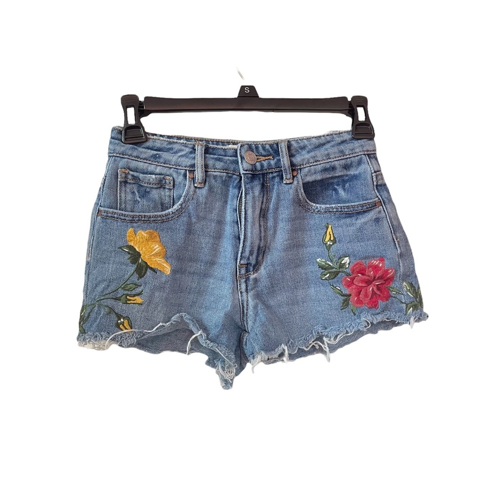 PacSun Denim Flower Embroidered Distressed Light Wash Shorts Size 23 - Picture 1 of 8